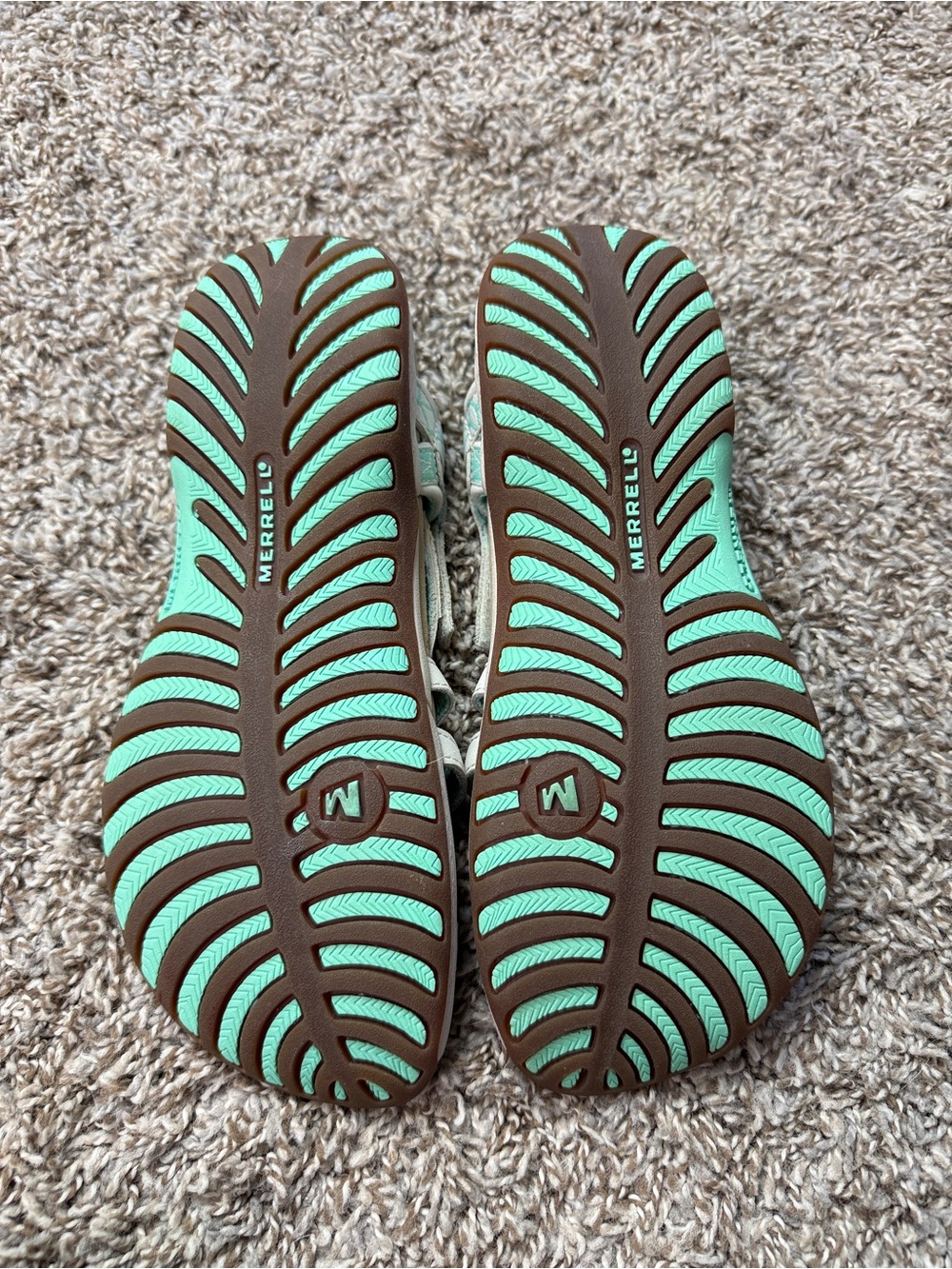 Merrell Ivory &  Green 
Women's Outdoor Sandals - Picture 4 of 7